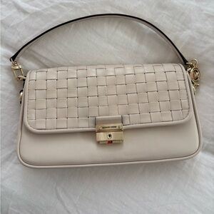 MICHAEL KORS Bradshaw Woven Leather Shoulder Crossbody Bag Cream